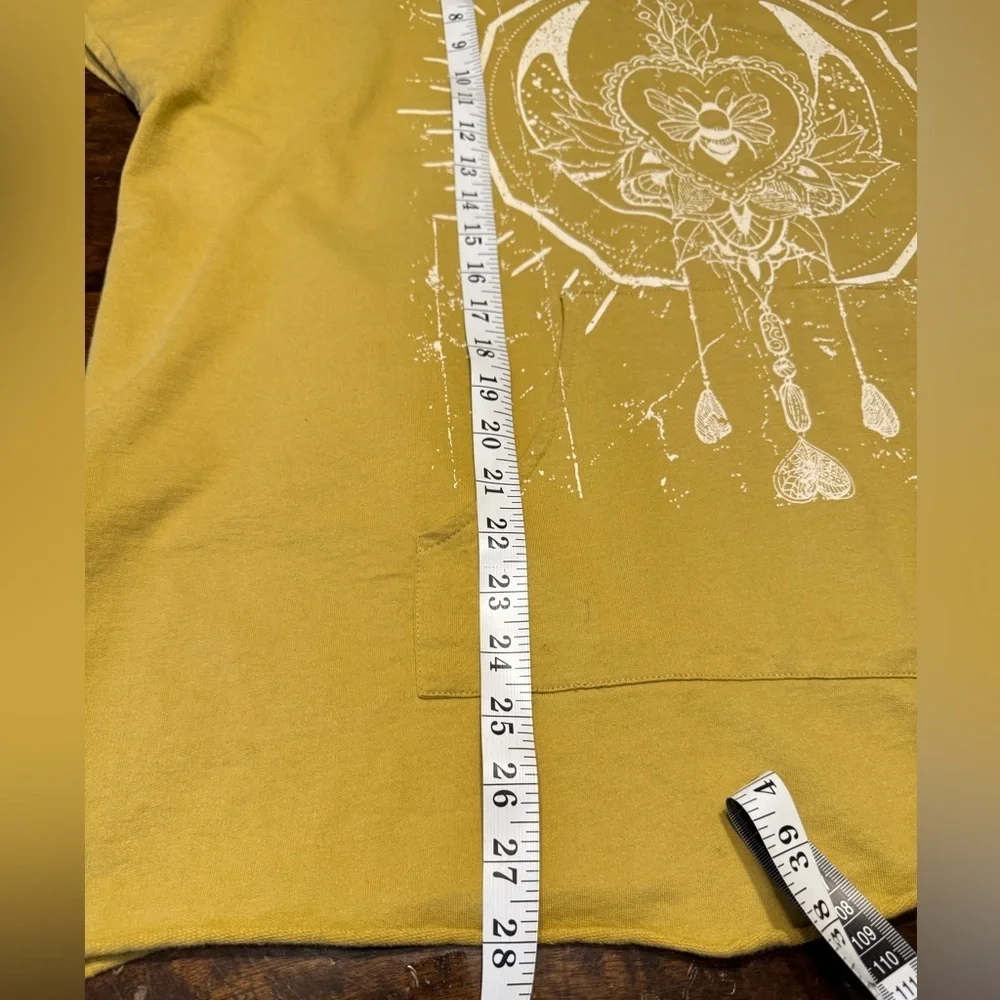 Kyla Seo Comfort Mustard Yellow Short Sleeve Dream Catcher Oversized Hoodie Sz M